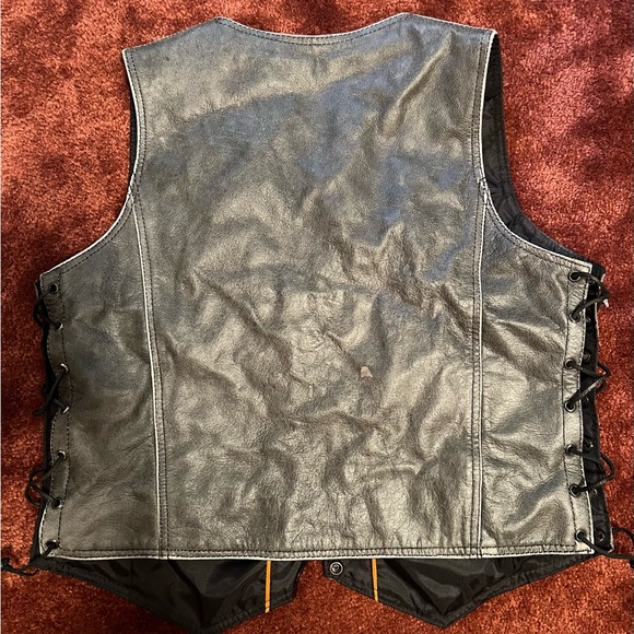 Women’s Leather Vest - Picture 4 of 6